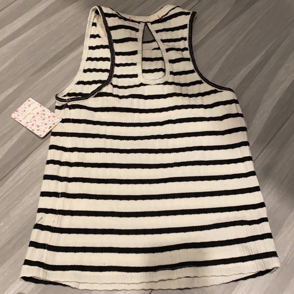 Brand new Free People top - Picture 2 of 2